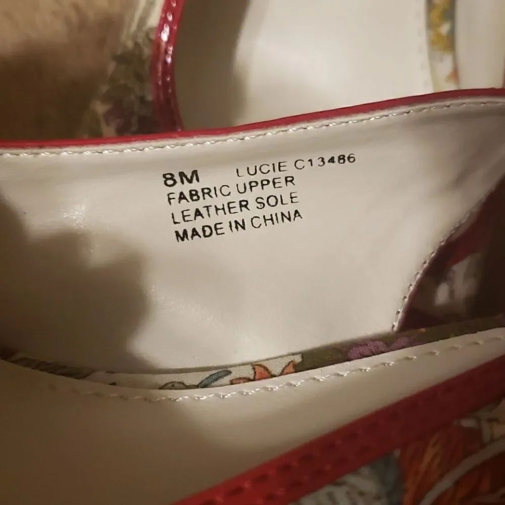 MIA Slingback Heels. Size 8 - Picture 4 of 7